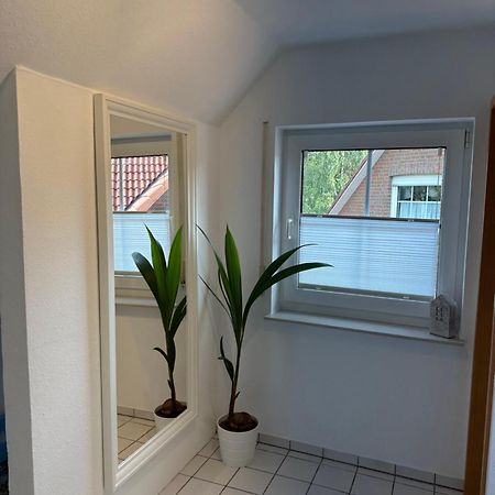 Ruhige, Kleine Ferienwohnung 绍尔滕斯 外观 照片